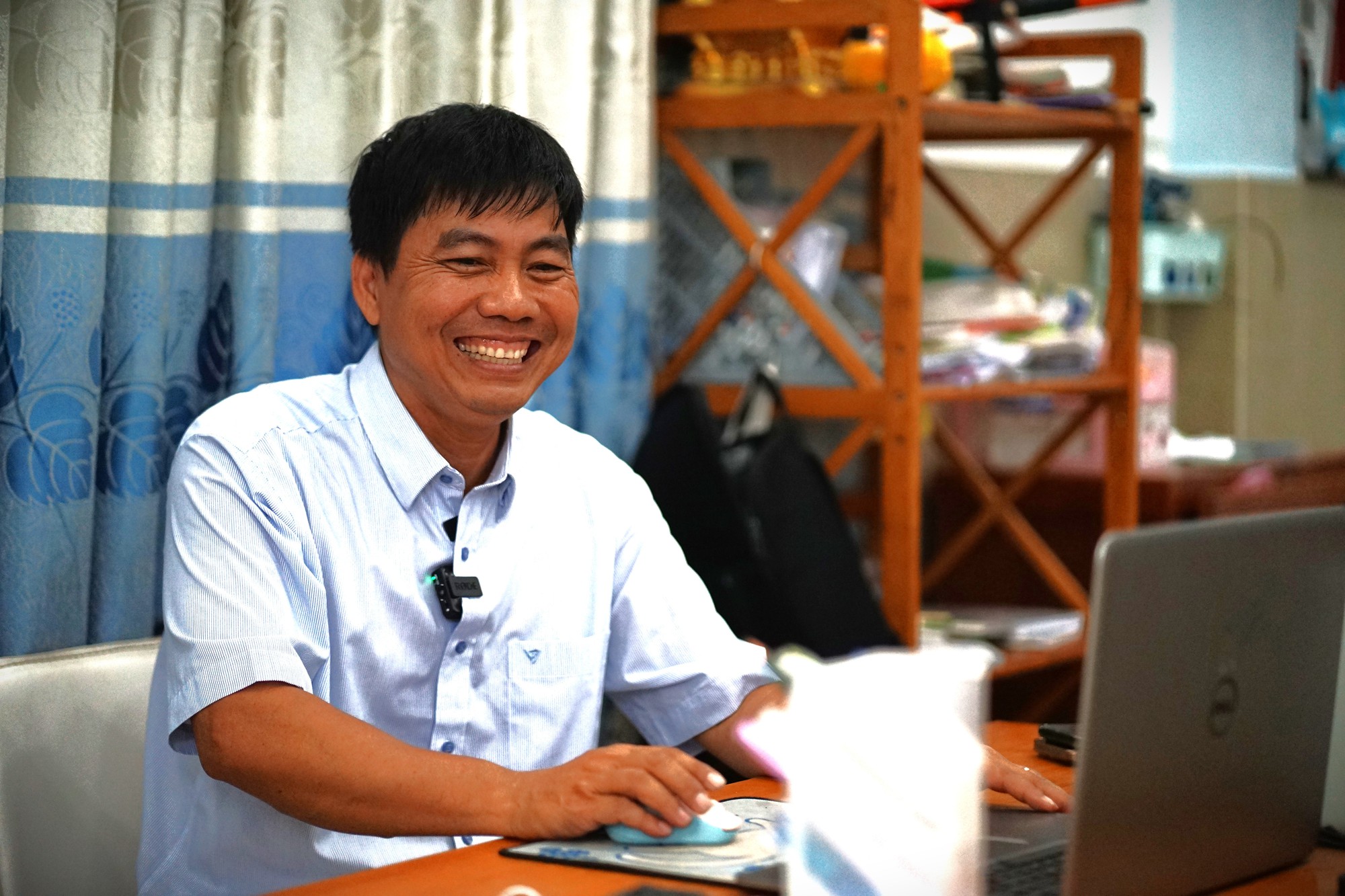 Gặp 2 cha con ở TP.HCM sáng chế thoát hiểm cháy nổ nhà cao tầng bằng cách không ai ngờ!- Ảnh 1.