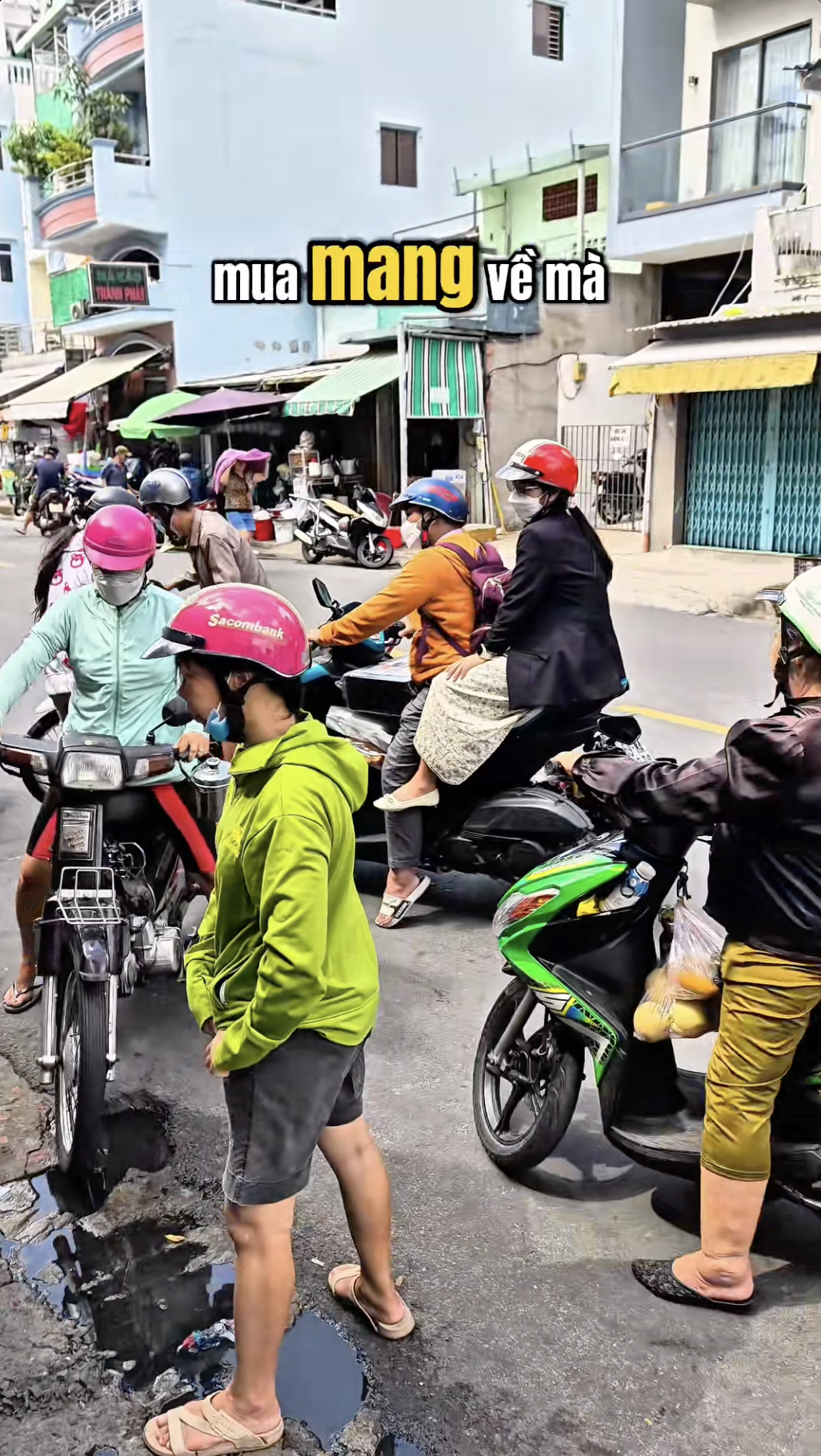 Những quán núp hẻm “gia trưởng” nhất TPHCM, đi sai ngày thì có tiền cũng không bán- Ảnh 2.