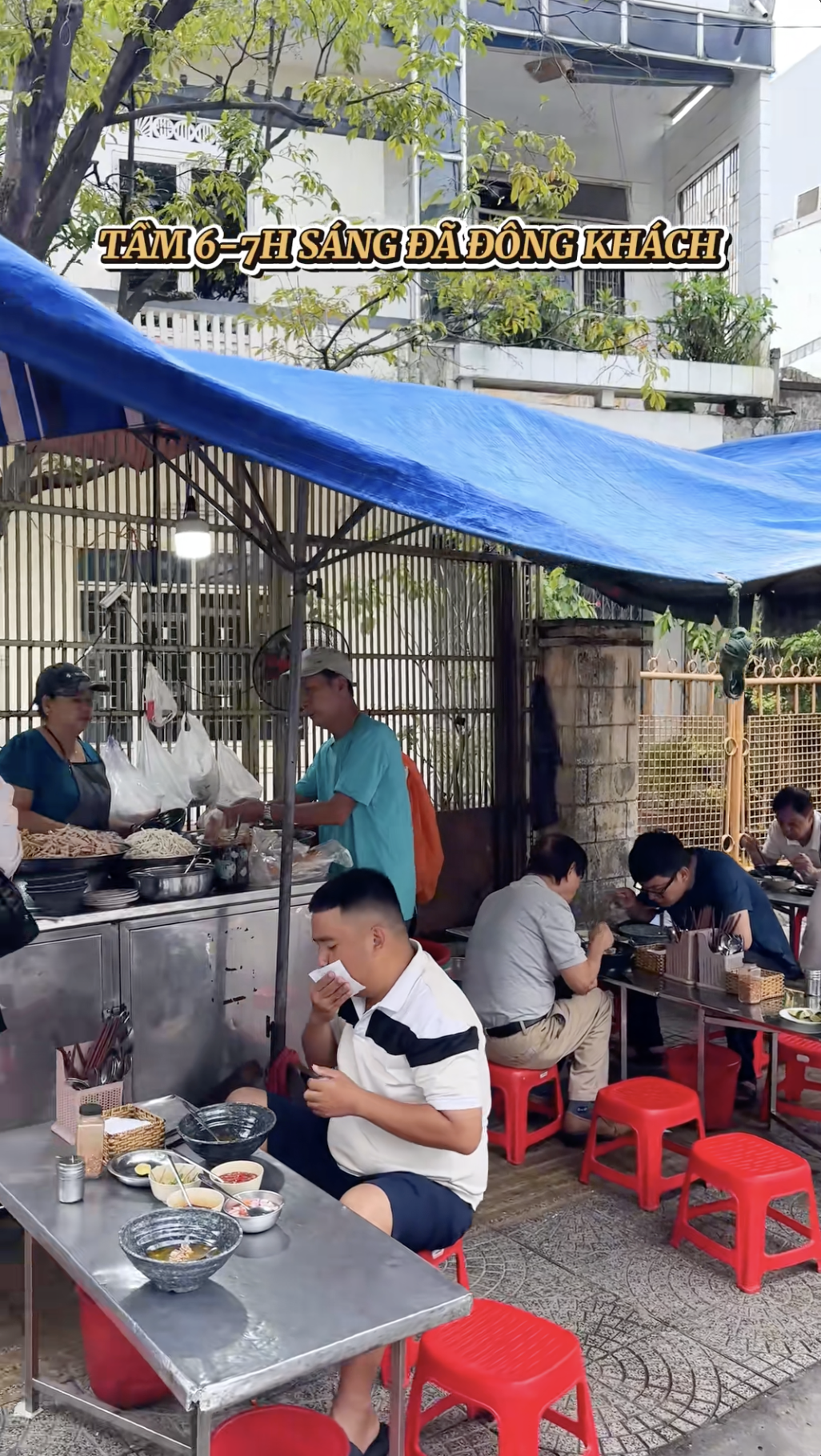 Những quán núp hẻm “gia trưởng” nhất TPHCM, đi sai ngày thì có tiền cũng không bán- Ảnh 9.