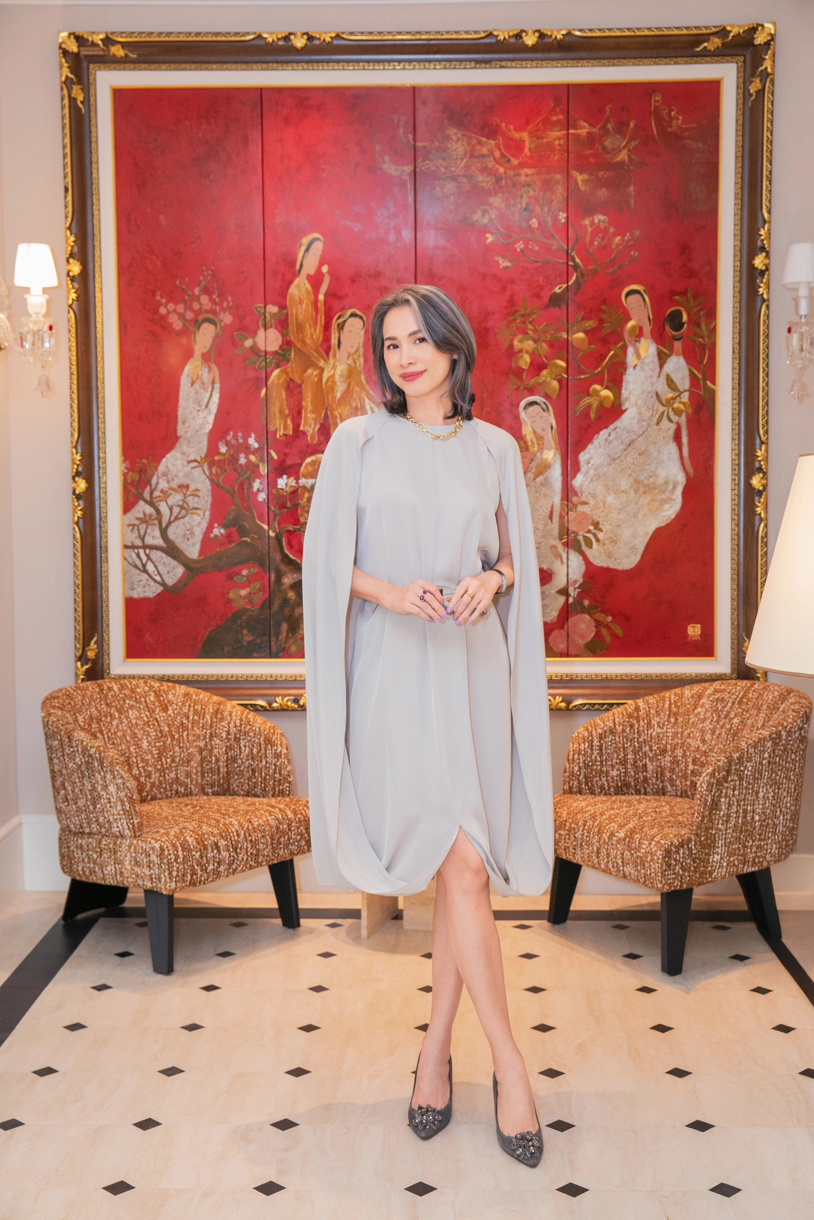 Hoa hậu tuổi 50 nổi tiếng tóc bạc đầy đầu vẫn chứng minh mình trẻ lâu đẳng cấp qua làn da già chậm: 2 bí quyết được tiết lộ- Ảnh 2.