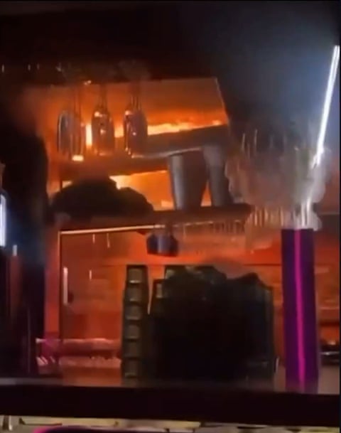 Thụy Sĩ tuyên bố quốc tang 5 ngày sau thảm kịch "chưa từng có" đêm giao thừa khiến 155 người thương vong- Ảnh 2. Thụy Sĩ tuyên bố quốc tang 5 ngày sau thảm kịch "chưa từng có" đêm giao thừa khiến 155 người thương vong- Ảnh 2.