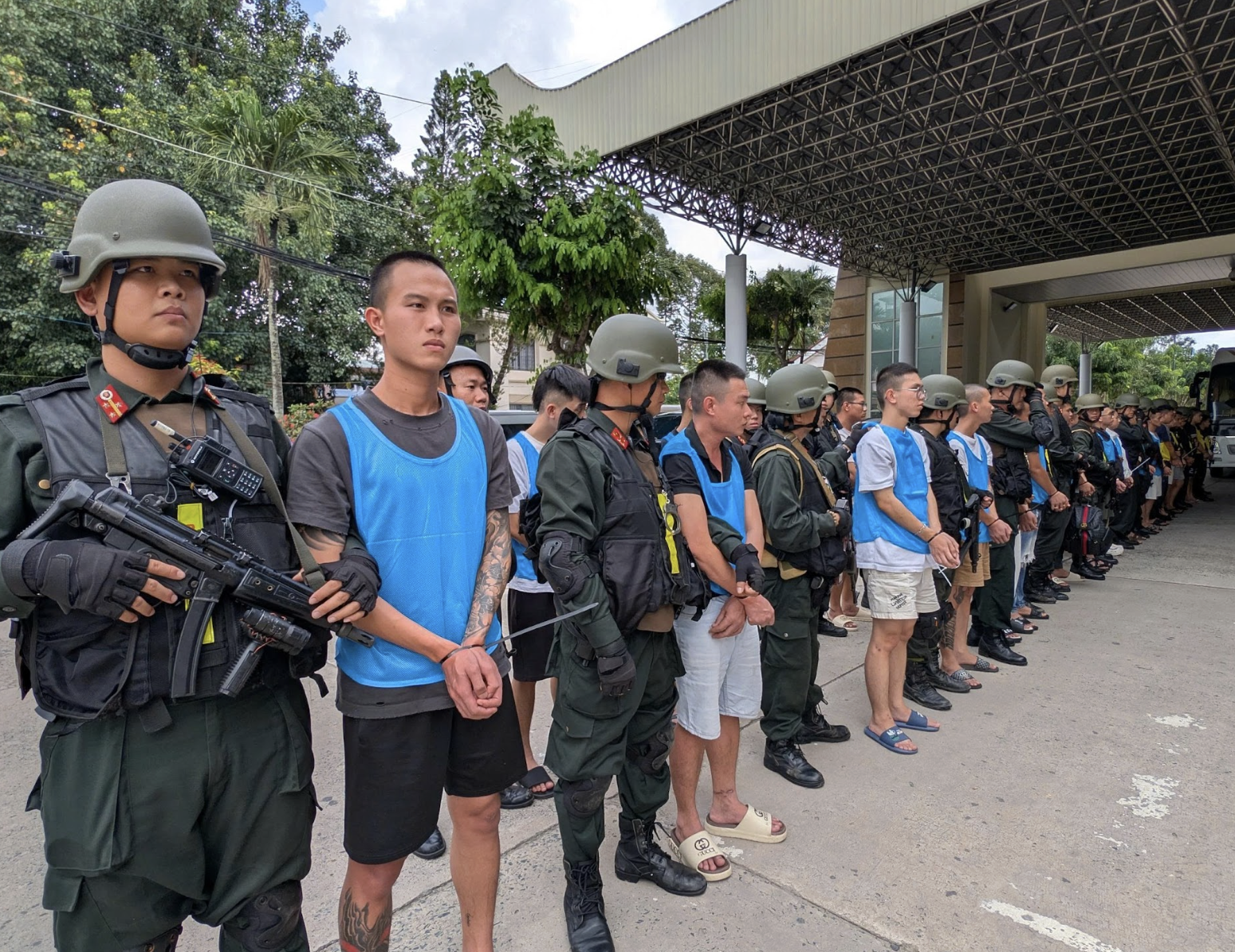 Hai "bố già" đứng sau đường dây giải cứu của "hiệp sĩ" Nguyễn Thanh Hải - Ảnh 3.