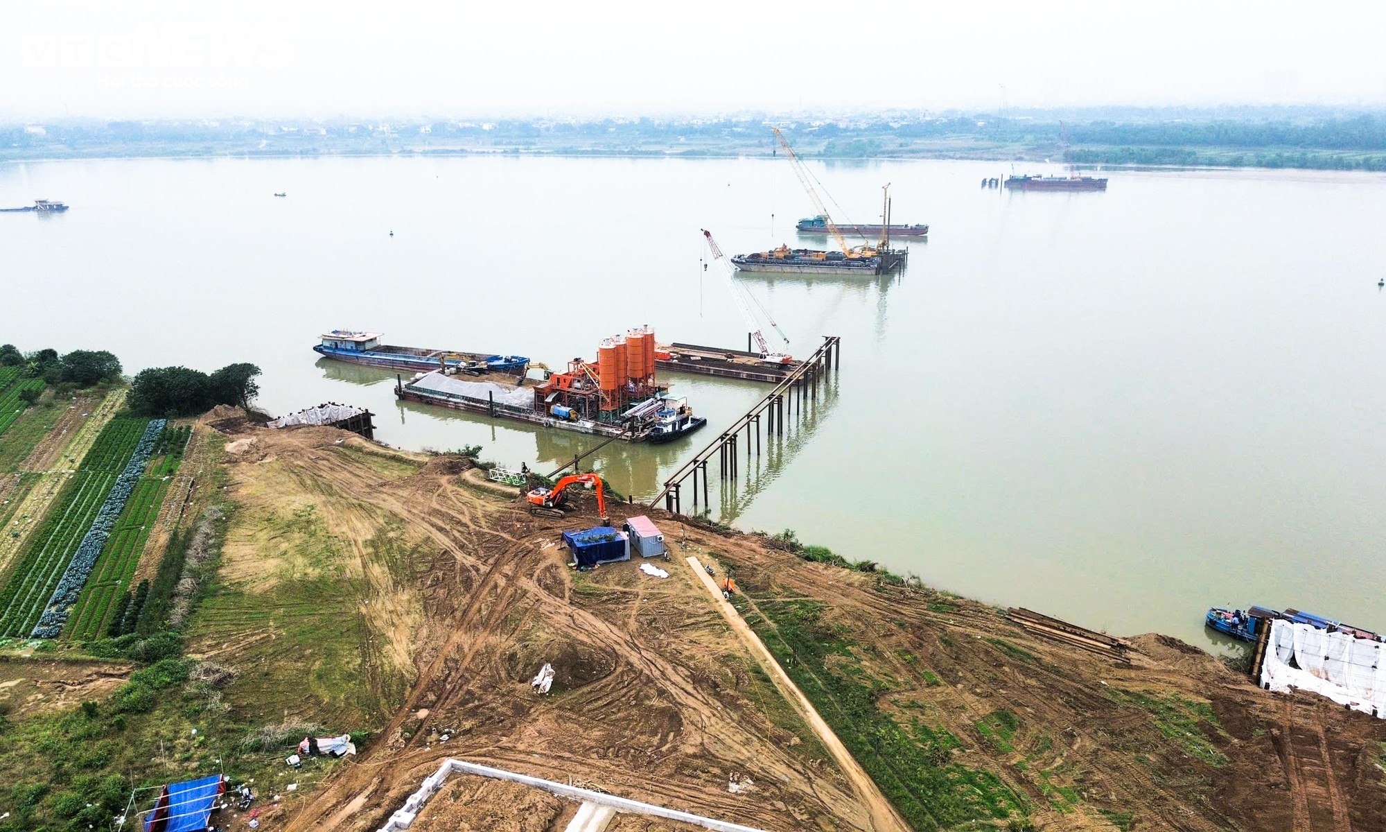 Toàn cảnh 7 cây cầu vượt sông Hồng được Hà Nội khởi công trong năm 2025- Ảnh 6.