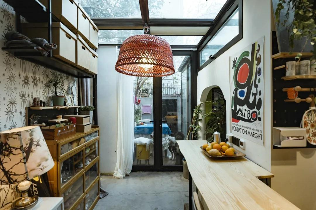 Thuê nhà nhỏ vẫn sống như biệt thự: Mẹ đơn thân biến ban công - sân hẹp thành khu vườn xanh mướt- Ảnh 6.