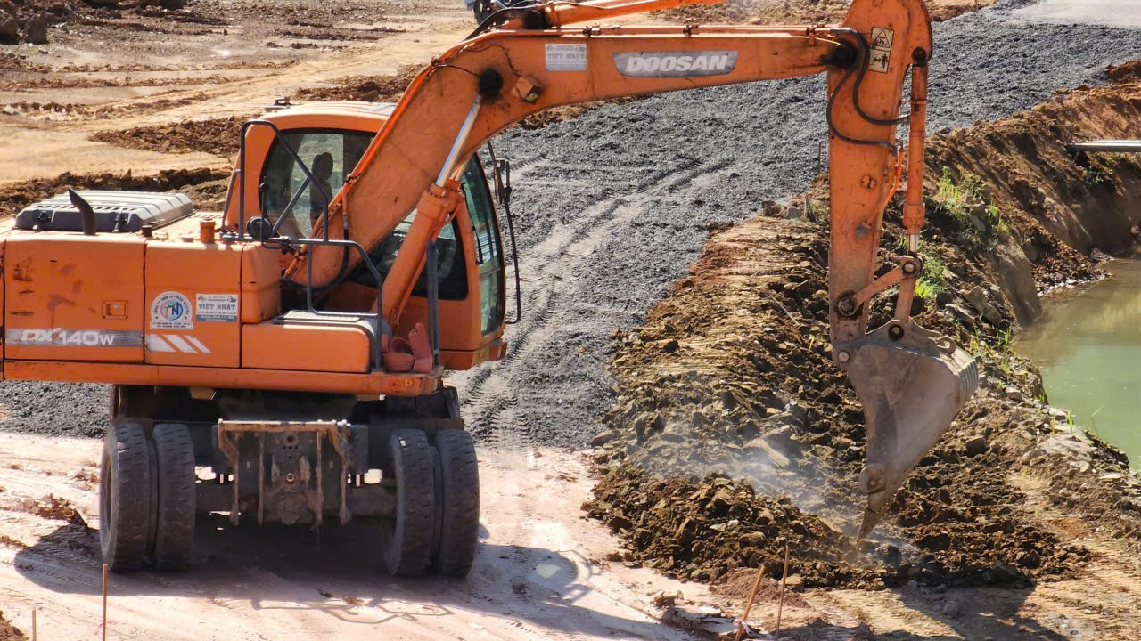 Cận cảnh thi công trạm dừng nghỉ trên cao tốc Quảng Ngãi – Hoài Nhơn- Ảnh 16.