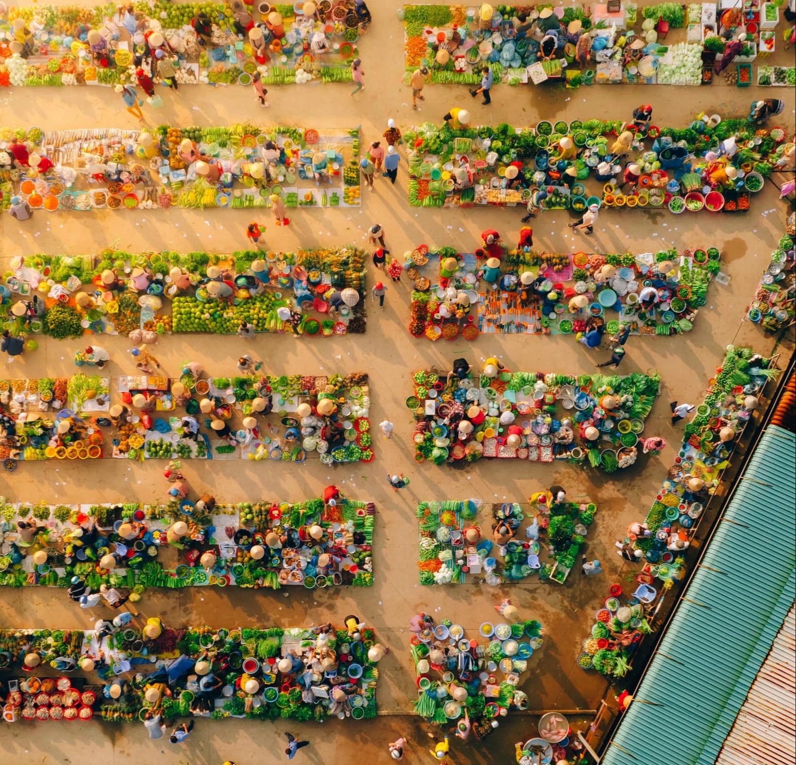 Camera ghi lại cảnh khu chợ độc nhất miền Tây, cả nước thích thú- Ảnh 3.