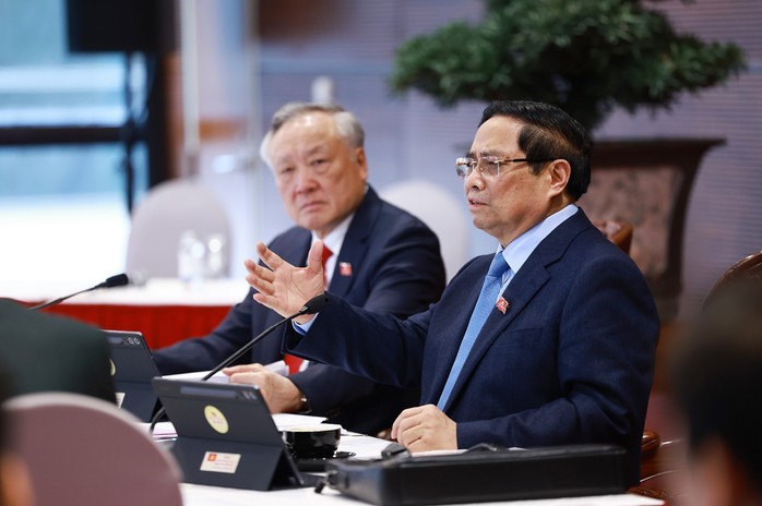 Thảo luận tại Đại hội XIV, Thủ tướng Phạm Minh Chính nhấn mạnh quyết tâm tăng trưởng hai con số- Ảnh 2.