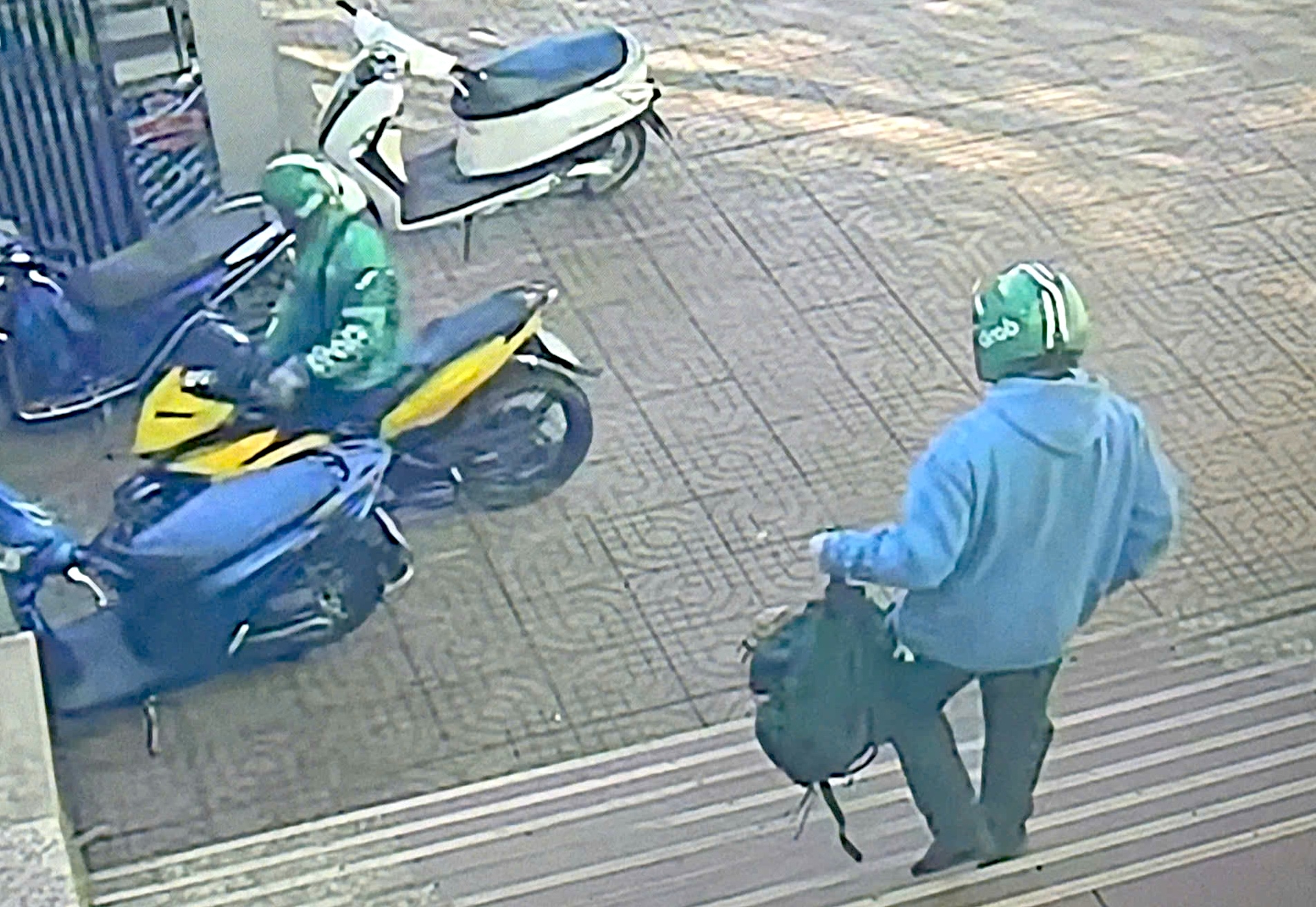 Vụ cướp ngân hàng Vietcombank ở Gia Lai: Công an đề nghị doanh nghiệp phối hợp - Ảnh 1.