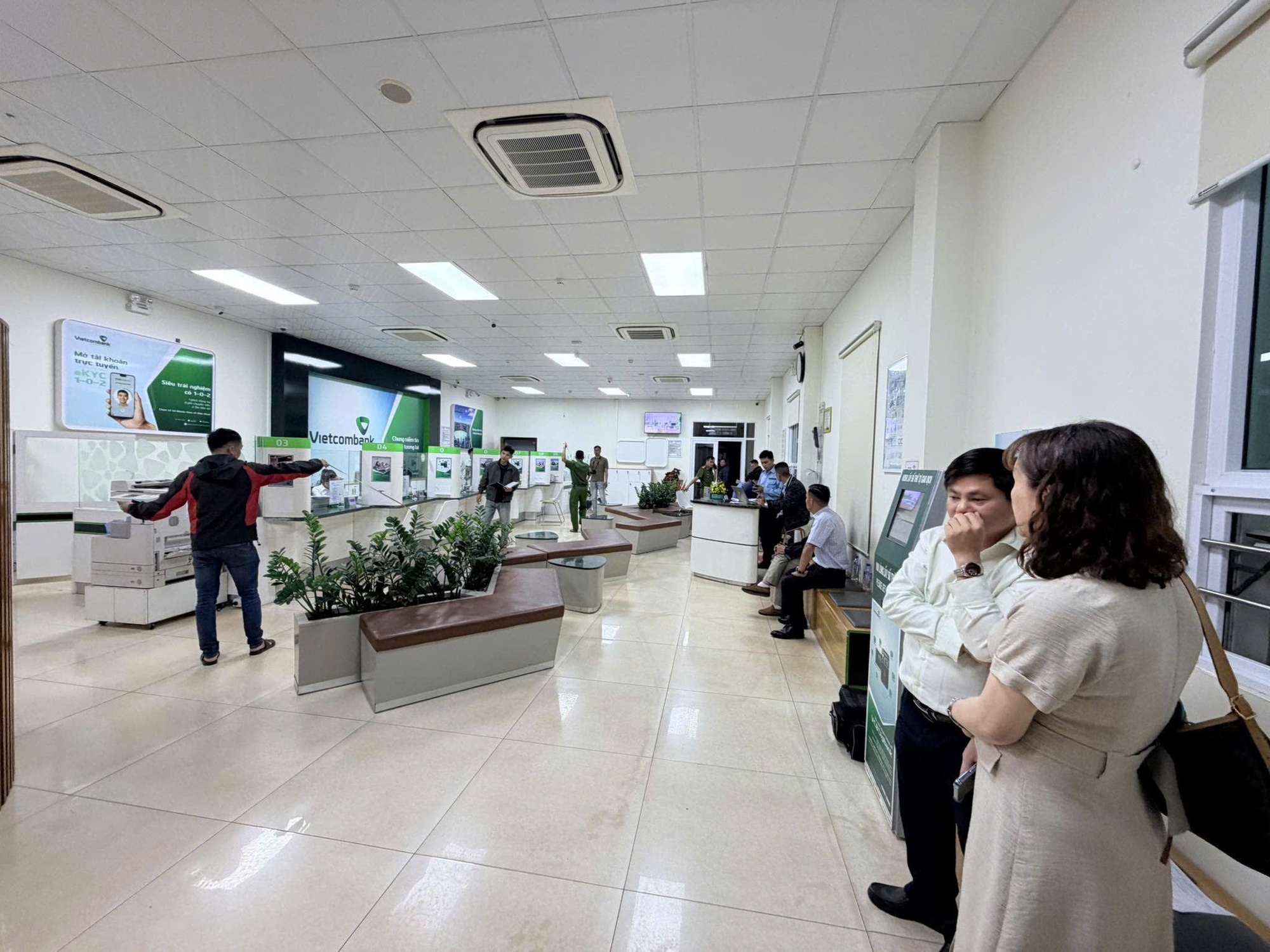 Cướp ngân hàng Vietcombank tại gia Lai: Chi tiết vụ việc gây chấn động - Ảnh 1.