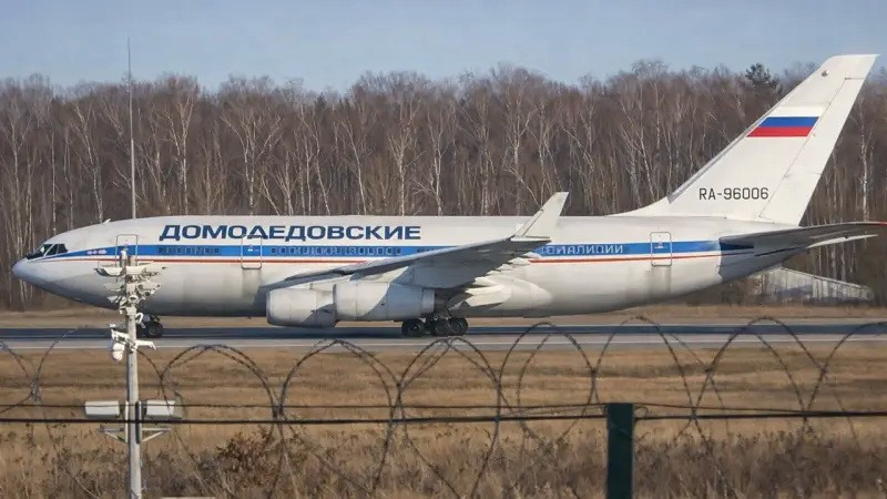 Khôi phục hàng loạt máy bay cũ để 'lấp khoảng trống'- Ảnh 1.