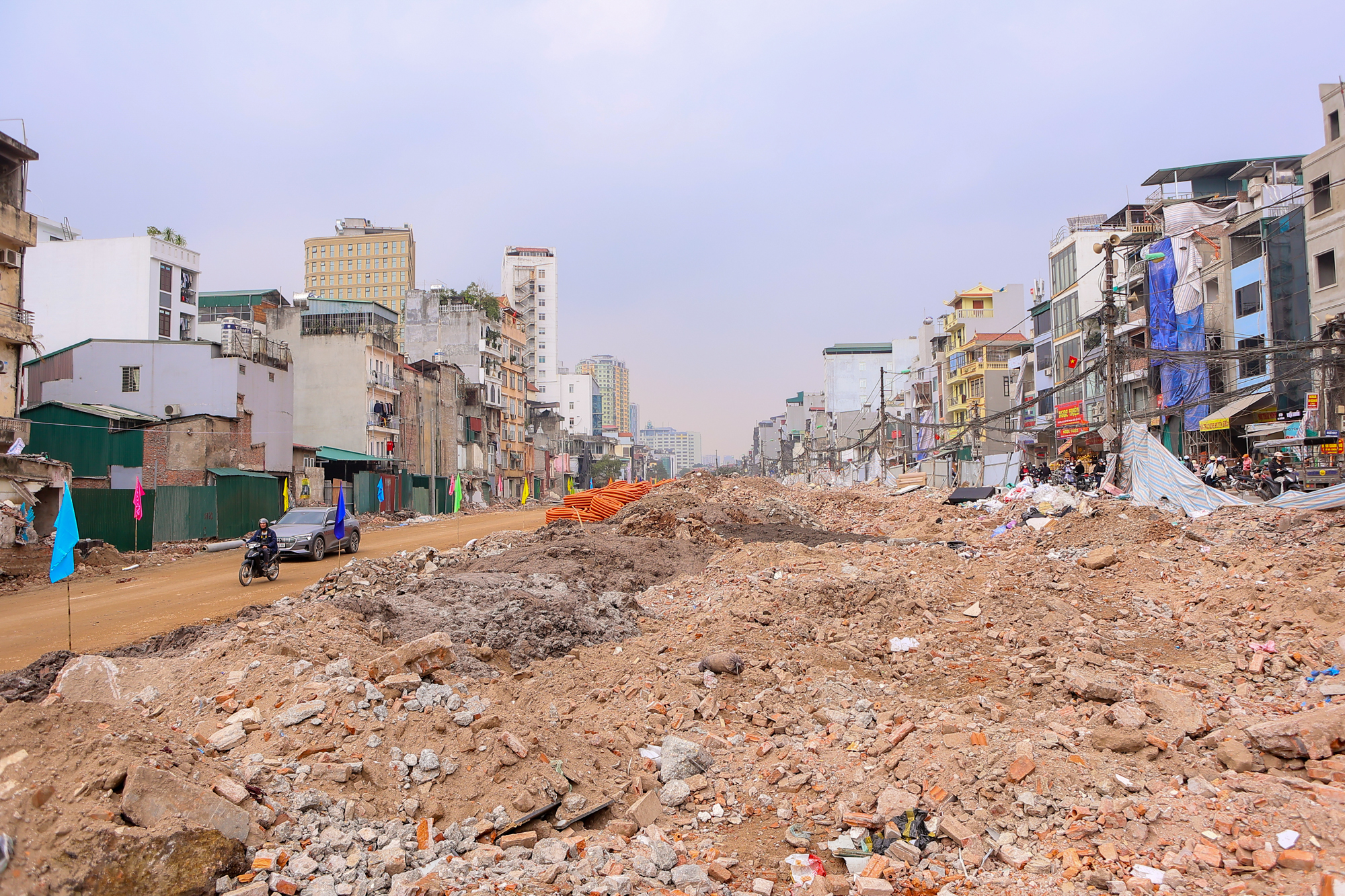 Kỳ tích thông xe tuyến đường mỗi mét tốn 3,5 tỷ: 30 năm chờ đợi và 30 ngày thần tốc giải cứu nút thắt thủ đô - Ảnh 5.