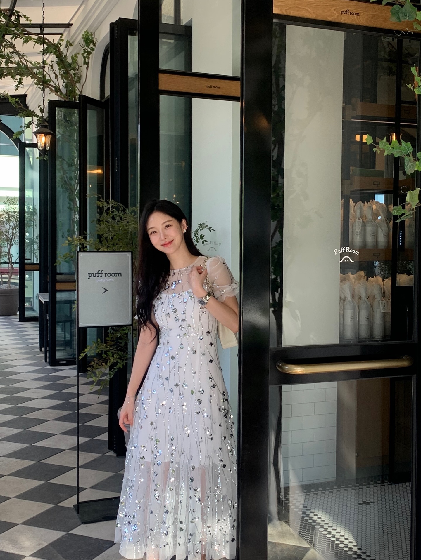 5 mẫu váy liền tôn dáng hiệu quả nhất, xứng đáng sắm diện Tết- Ảnh 4.