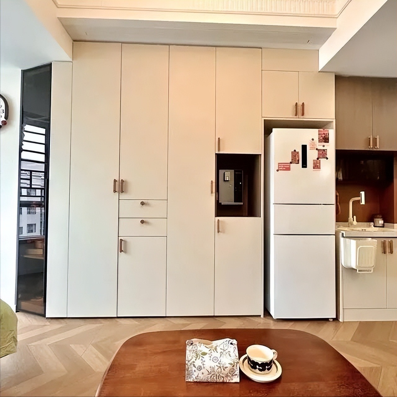 Thề chết không ở nhà thuê: Cô gái dồn tiền mua căn hộ nhỏ, quyết theo đuổi lối sống "nghèo sang chảnh" - Ảnh 7.