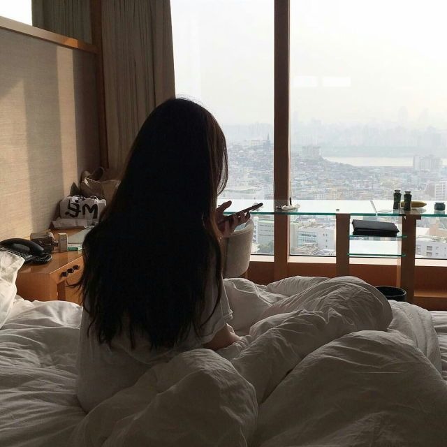 Việc đầu tiên khi ngủ dậy khiến bạn không thể giàu- Ảnh 1.