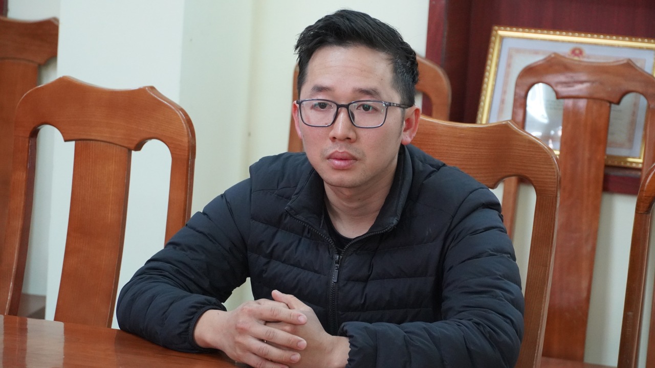 Buôn 25 tấn mỹ phẩm giả từ Trung Quốc, bán qua Facebook và Shopee thu lợi hàng chục tỉ đồng - Ảnh 2.