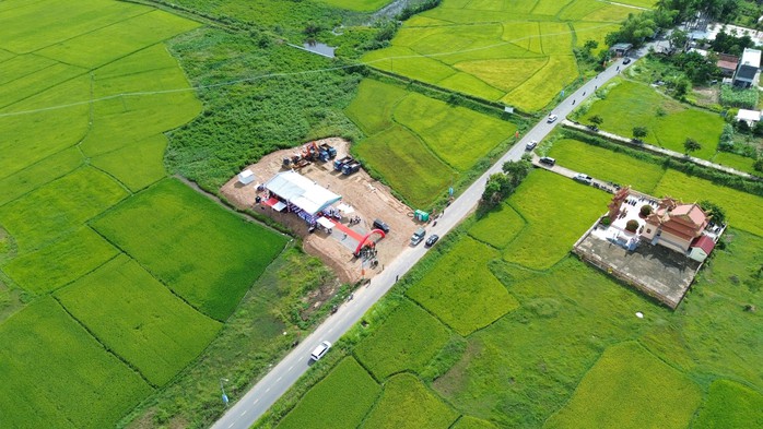 Chạy nước rút trên công trường tái định cư- Ảnh 2.