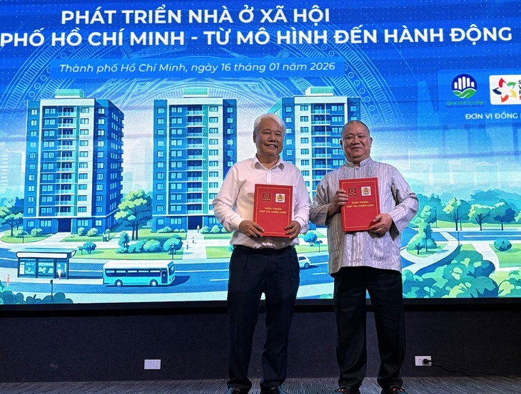 Hai đại gia tái xuất làm BĐS: Bầu Đức làm dự án cuối cùng ở Gia Lai, tuyên bố tặng 160 căn cho nhân viên còn "đại gia đi tu" lấn sân làm 20.000 căn NOXH - Ảnh 2.