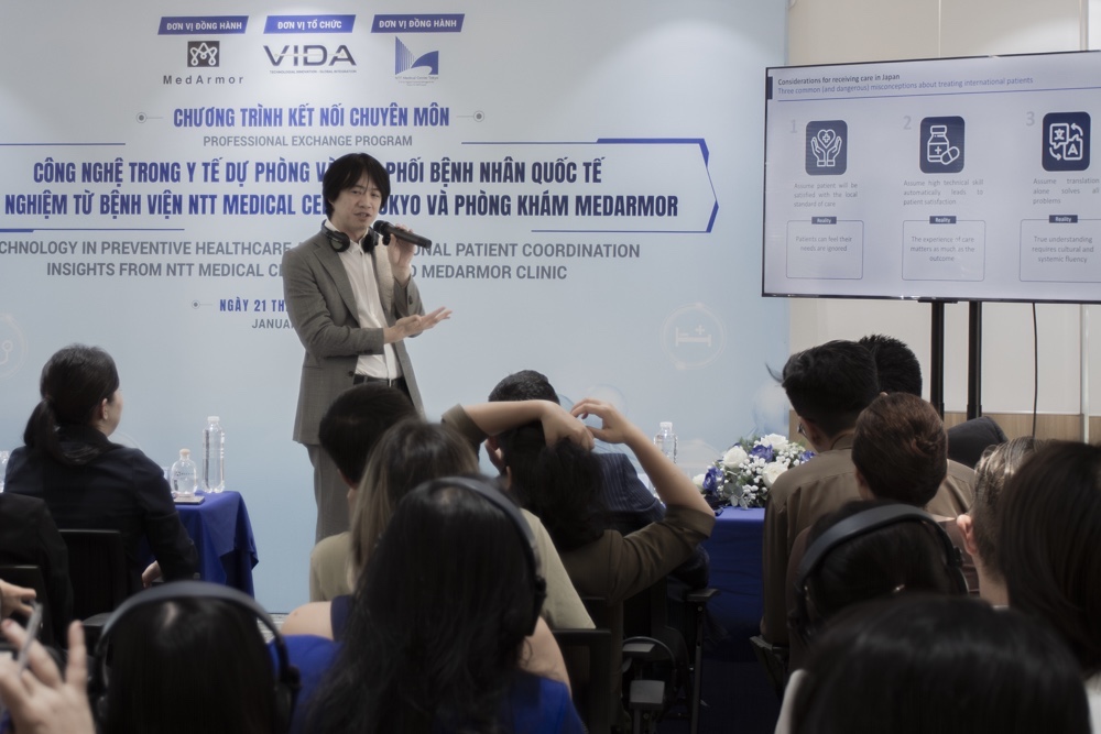 Chuyên gia Nhật Bản và Việt Nam cùng chia sẻ về công nghệ chăm sóc sức khỏe - Ảnh 2.