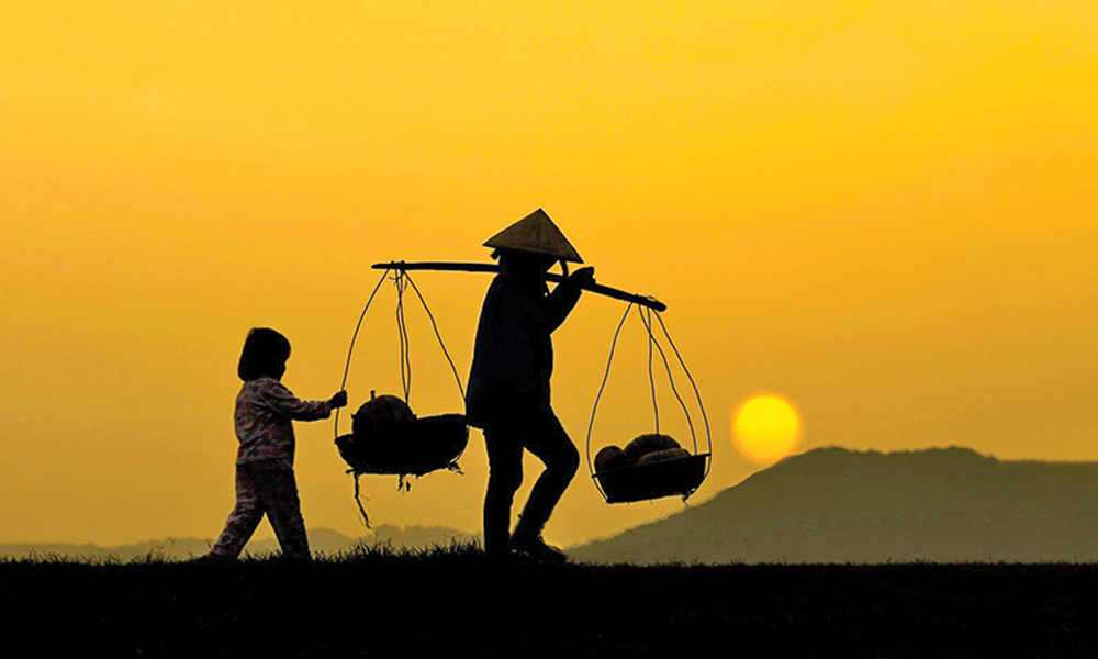 Trong tiếng Việt có một từ rất khó dịch sang tiếng Anh, vì nó có nghĩa là yêu mà lại hơn cả yêu- Ảnh 1.