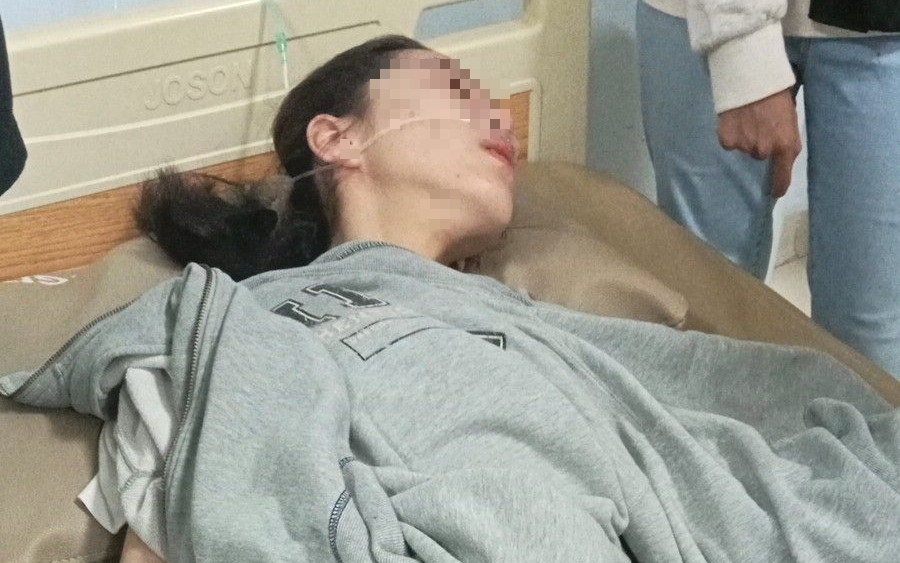 Tại sao ngày càng có nhiều người chết vì ung thư thực quản? Bác sĩ nhắc: Trẻ khỏe mấy ăn uống theo 5 kiểu này lâu cũng mắc!- Ảnh 1.