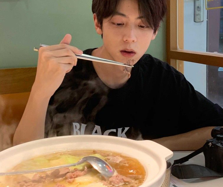 Tại sao ngày càng có nhiều người chết vì ung thư thực quản? Bác sĩ nhắc: Trẻ khỏe mấy ăn uống theo 5 kiểu này lâu cũng mắc!- Ảnh 2.