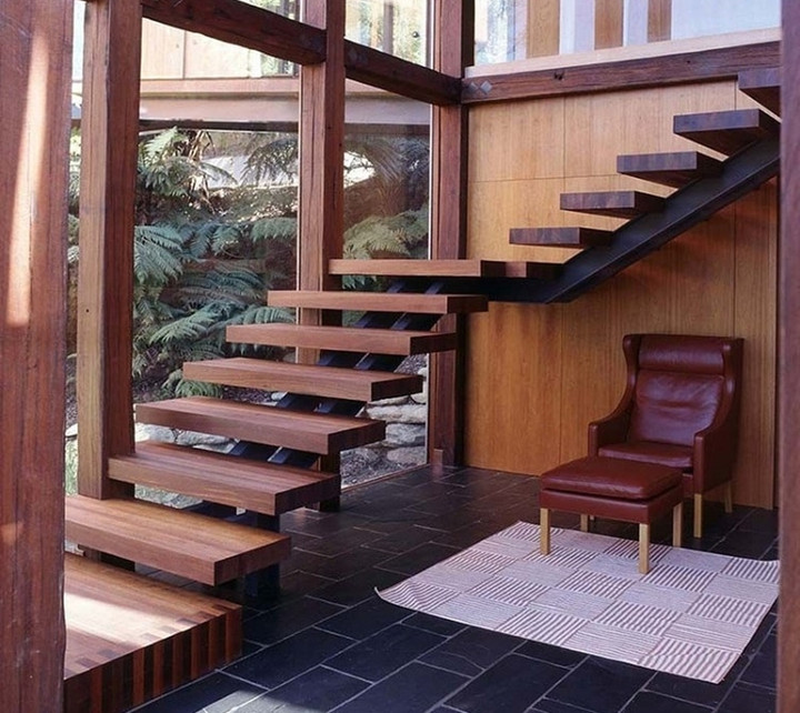 Các mẫu cầu thang xương cá độc đáo cho nhà phố- Ảnh 2.