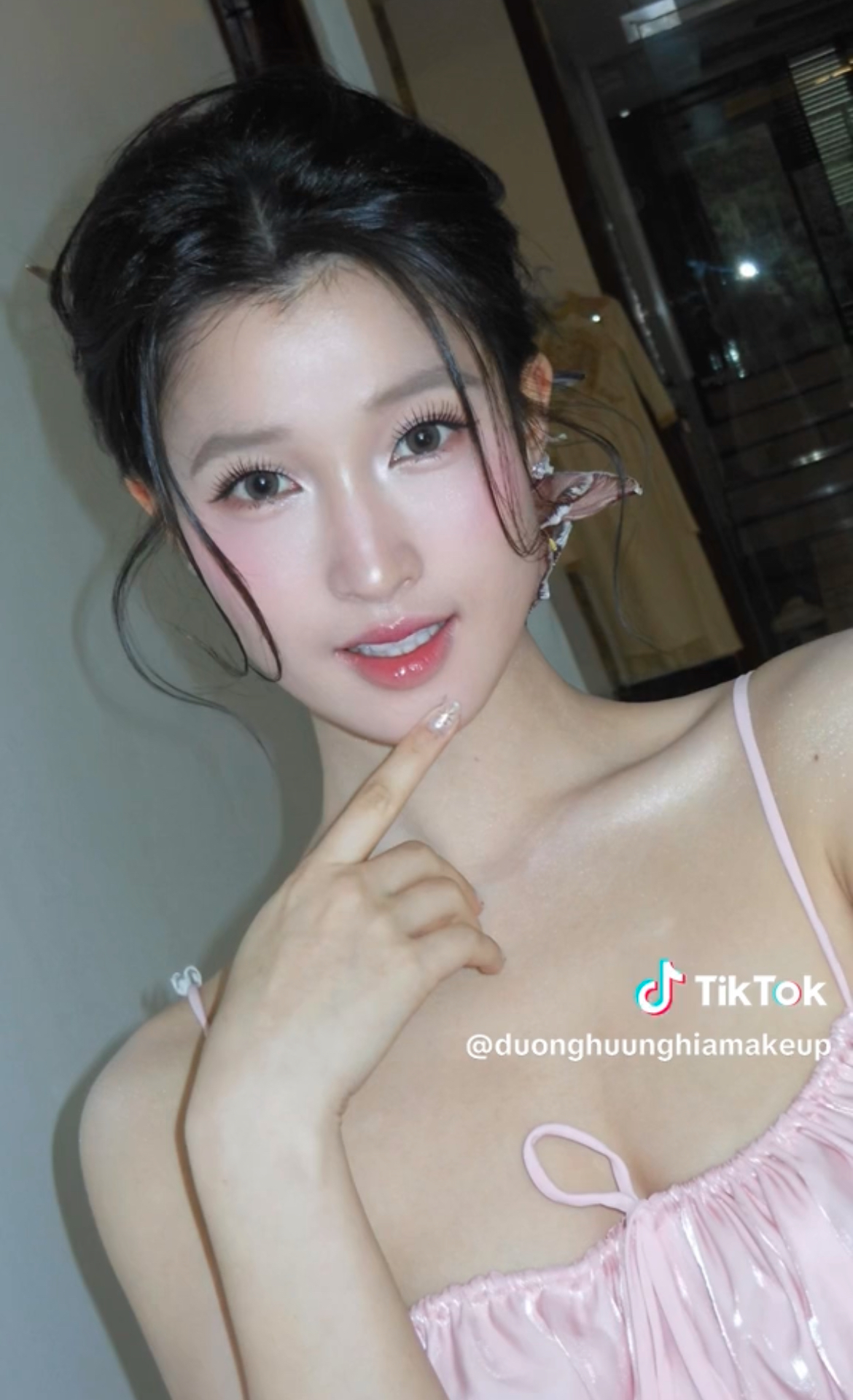 Lần đầu hé lộ trọn vẹn lễ gia tiên Á hậu Phương Nhi và Minh Hoàng: Nhan sắc, thần thái cô dâu không điểm chê!- Ảnh 4.