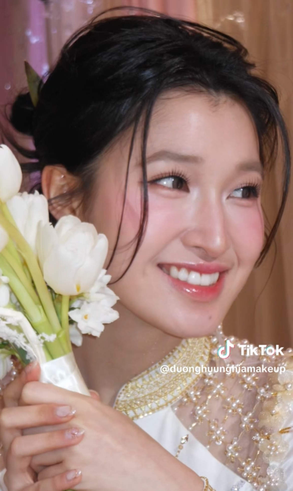 Lần đầu hé lộ trọn vẹn lễ gia tiên Á hậu Phương Nhi và Minh Hoàng: Nhan sắc, thần thái cô dâu không điểm chê!- Ảnh 5.