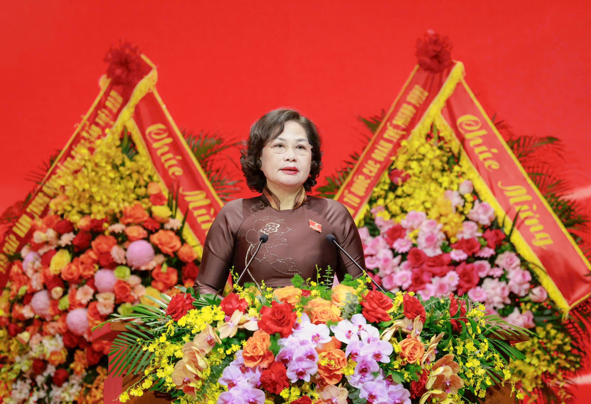 Thống đốc Nguyễn Thị Hồng tái đắc cử Ban Chấp hành Trung ương Đảng khóa XIV - Ảnh 1.