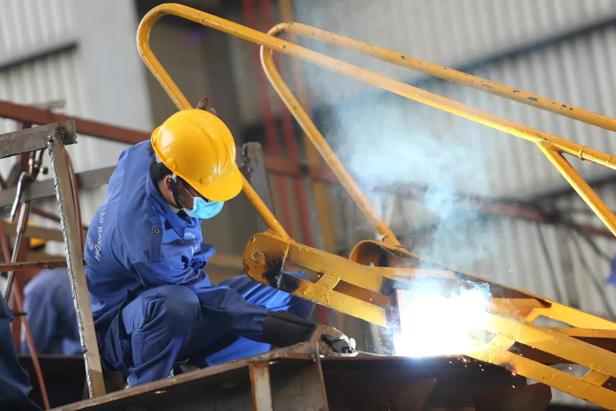 Thưởng Tết 2026: Bức tranh phân hóa giữa các ngành, các địa phương- Ảnh 1.