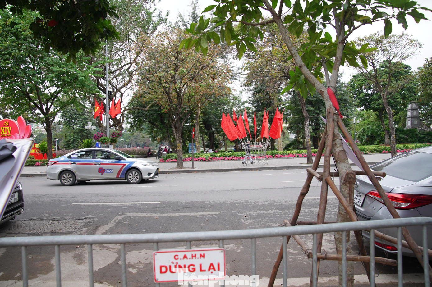 Đồng loạt phá dỡ mặt bằng làm dự án Quảng trường – Công viên phía Đông hồ Hoàn Kiếm- Ảnh 4.