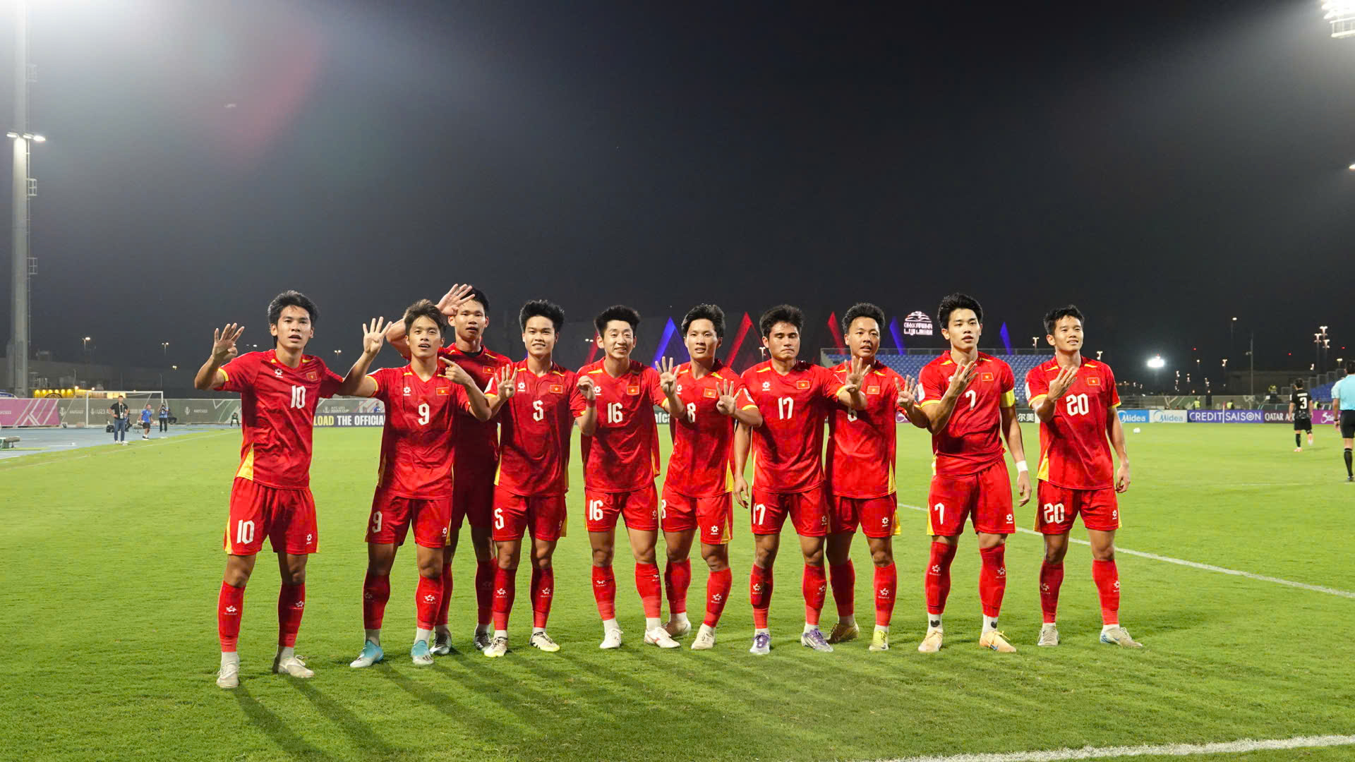 Ảnh: Quốc Việt sút tung lưới U23 Hàn Quốc, U23 Việt Nam ăn mừng cực cảm xúc động viên Hiểu Minh- Ảnh 5. Ảnh: Quốc Việt sút tung lưới U23 Hàn Quốc, U23 Việt Nam ăn mừng cực cảm xúc động viên Hiểu Minh- Ảnh 5.