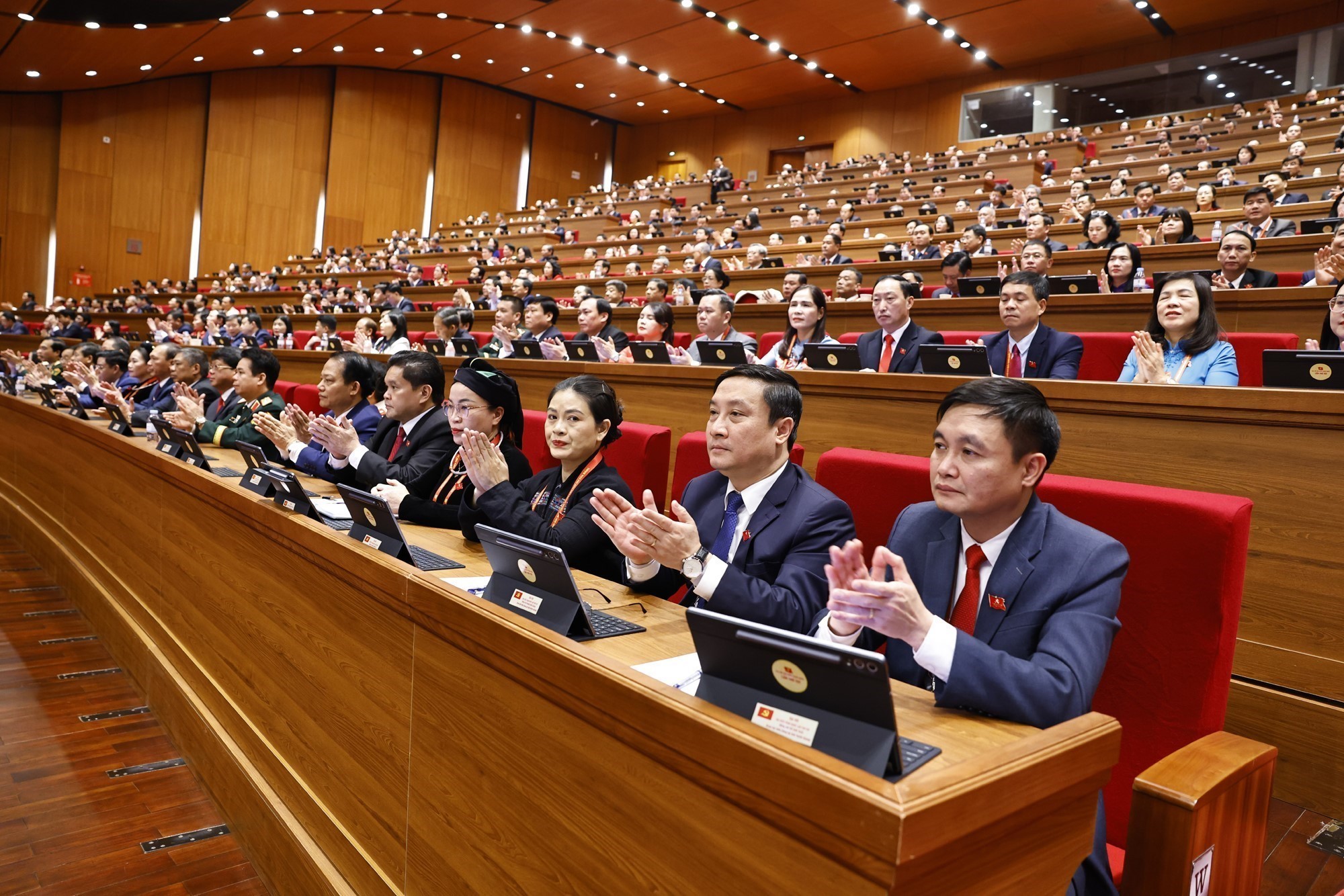 Ra mắt Ban Chấp hành Trung ương khóa XIV - Ảnh 3.