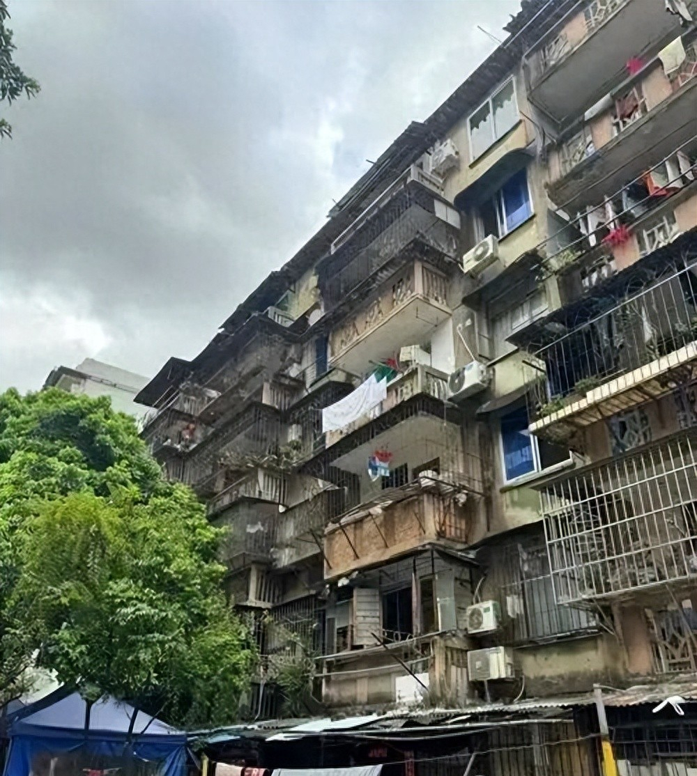 Vì tiết kiệm, tôi mua căn hộ cũ giá 1,8 tỷ, ngỡ đã an cư ai dè một năm sau, tôi khủng hoảng mỗi ngày vì quyết định này- Ảnh 1.