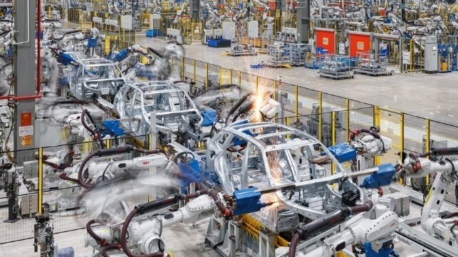 Vượt thách thức đến từ 2 cường quốc, Việt Nam ghi dấu 2025 bùng nổ xuất khẩu- Ảnh 1. Vượt thách thức đến từ 2 cường quốc, Việt Nam ghi dấu 2025 bùng nổ xuất khẩu- Ảnh 1.