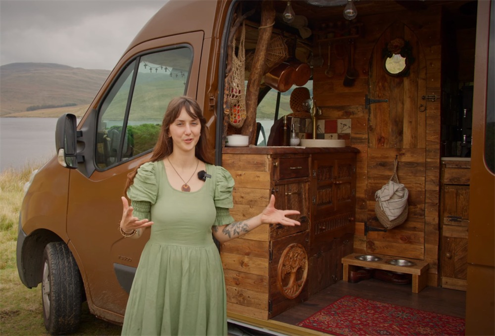 Căn nhà vỏn vẹn 4m² khiến triệu người ngỡ ngàng- Ảnh 2. Căn nhà vỏn vẹn 4m² khiến triệu người ngỡ ngàng- Ảnh 2.