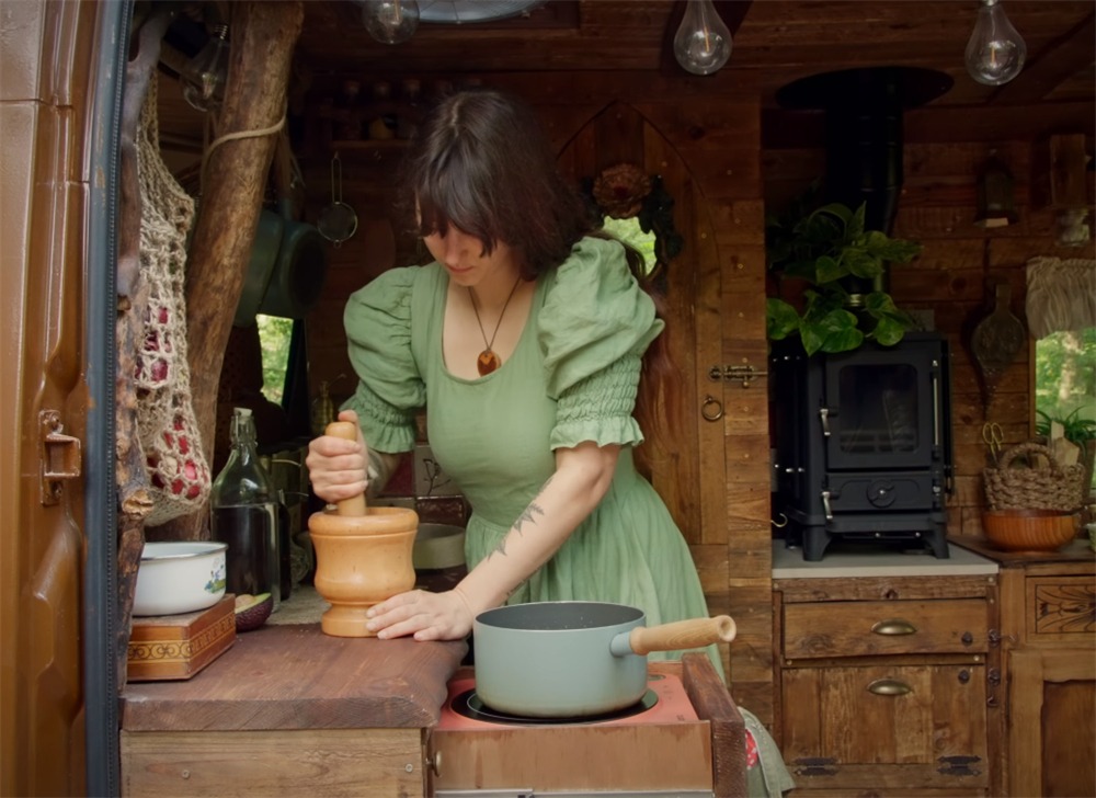 Căn nhà vỏn vẹn 4m² khiến triệu người ngỡ ngàng- Ảnh 3. Căn nhà vỏn vẹn 4m² khiến triệu người ngỡ ngàng- Ảnh 3.