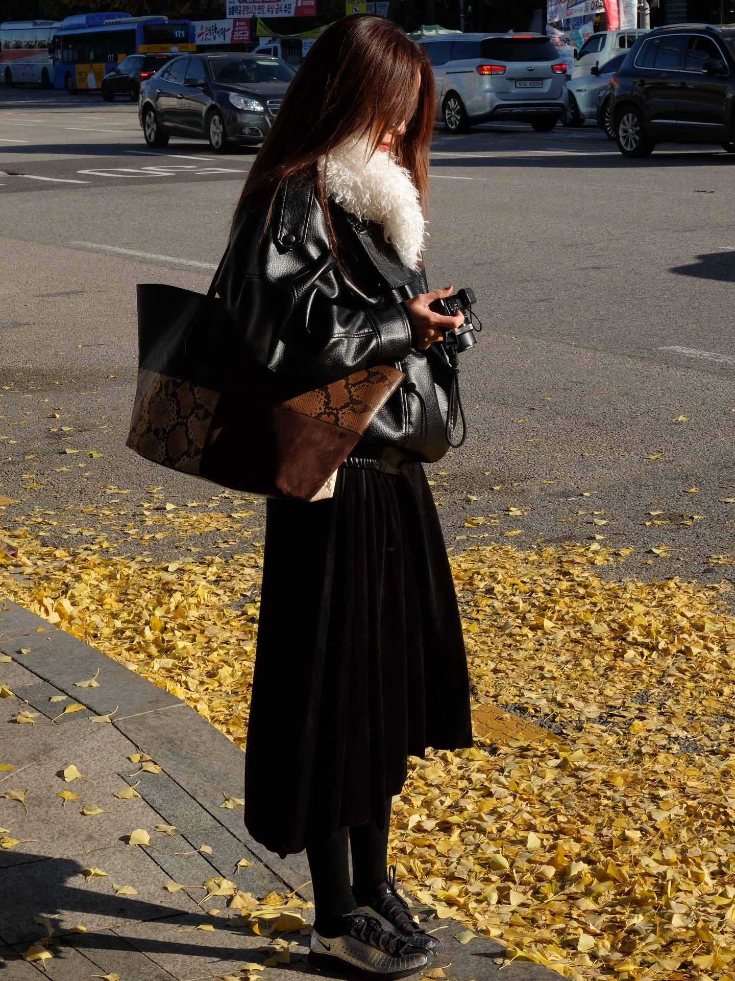 4 mỹ nhân Việt có phong cách mùa lạnh sành điệu nhất, ngắm mãi không chán- Ảnh 5. 4 mỹ nhân Việt có phong cách mùa lạnh sành điệu nhất, ngắm mãi không chán- Ảnh 5.