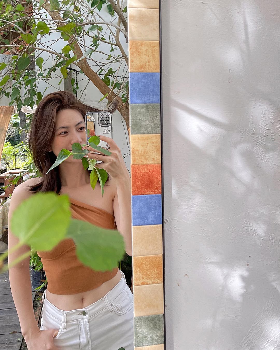 Ngoại lệ showbiz: Mỹ nhân chẳng thiết ăn diện lồng lộn, nhưng càng cố mặc đơn giản càng "phát sáng" trong đám đông - Ảnh 13.