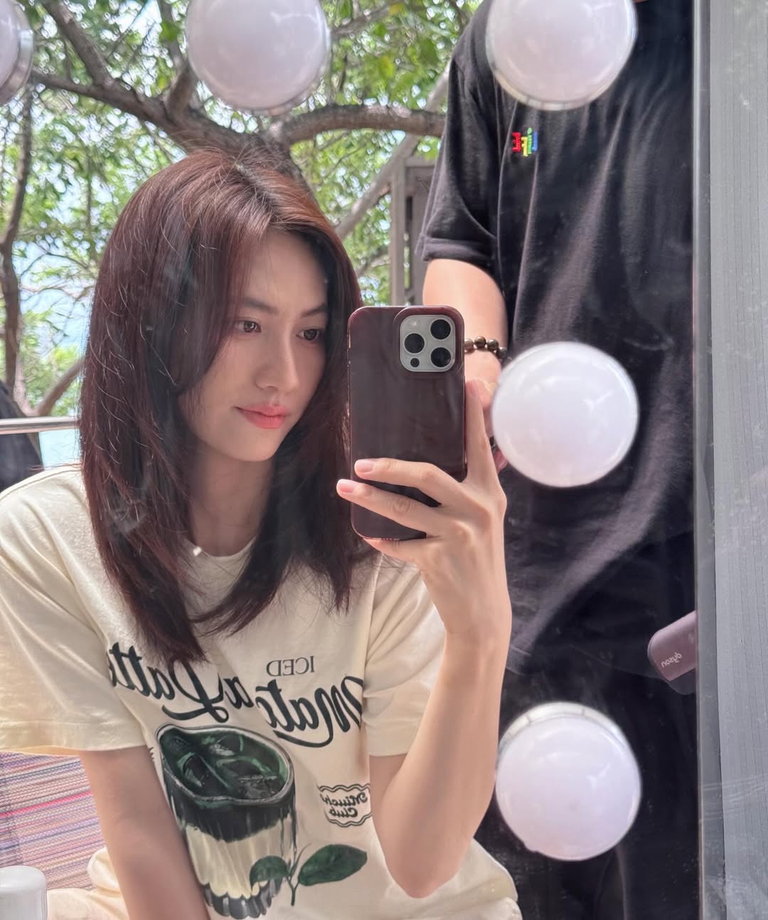 Ngoại lệ showbiz: Mỹ nhân chẳng thiết ăn diện lồng lộn, nhưng càng cố mặc đơn giản càng "phát sáng" trong đám đông - Ảnh 9.