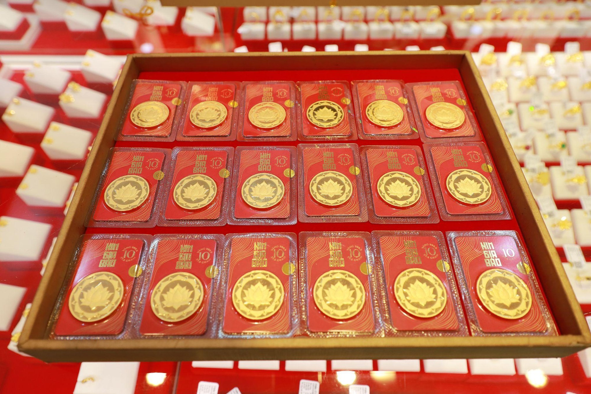 5 sự thật không thay đổi dù giá vàng, bạc lên hay xuống- Ảnh 1.