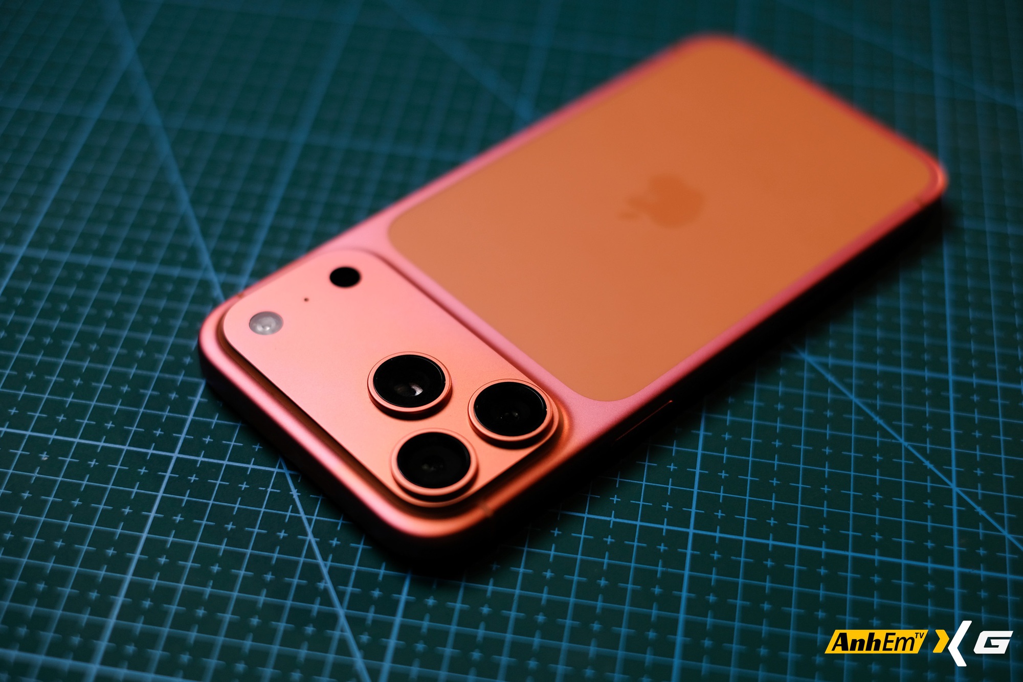 Tưởng chỉ là "đồn trên mạng", iPhone 17 Pro Max "đổi màu" từ Cam sang Hồng nay đã xuất hiện tại Việt Nam- Ảnh 6.