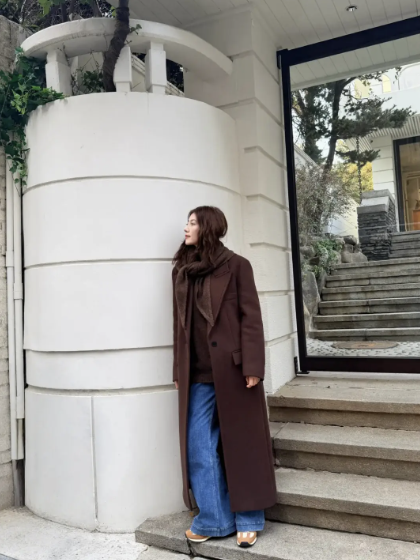 Đừng mải mê "hack tuổi", cứ nhìn Cao Viên Viên, Tống Giai và Trần Nghiên Hy mà xem: Phụ nữ ngoài 40 đẹp nhất là khi được "sống thật" trong bộ đồ mình mặc- Ảnh 7.