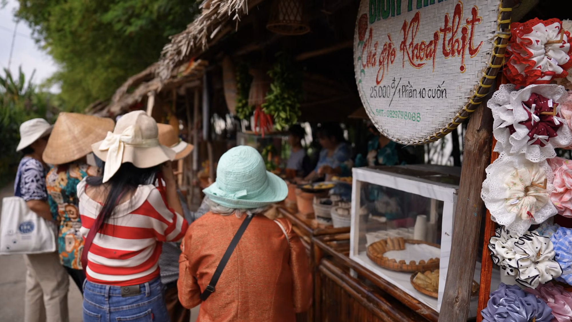 Mất ngủ đợi chờ quán bún có miếng cá sạch bong không còn giọt máu, giá 100k vẫn thấy xứng đáng- Ảnh 3.