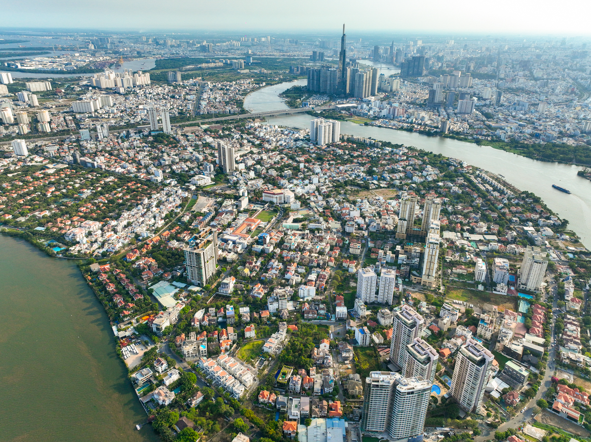 Những khu đô thị treo hơn 20 năm ở TP.HCM: Nơi lột xác khi về tay ông lớn, nơi vẫn là thôn quê - Ảnh 1.
