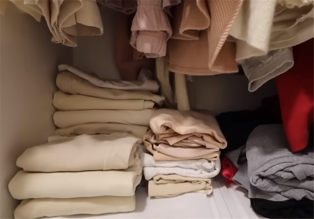 Tủ quần áo càng gọn, tiền càng dư: 10 mẹo sắp xếp giúp nhiều gia đình giảm mua sắm nhưng ít ai làm được điều cuối- Ảnh 6.