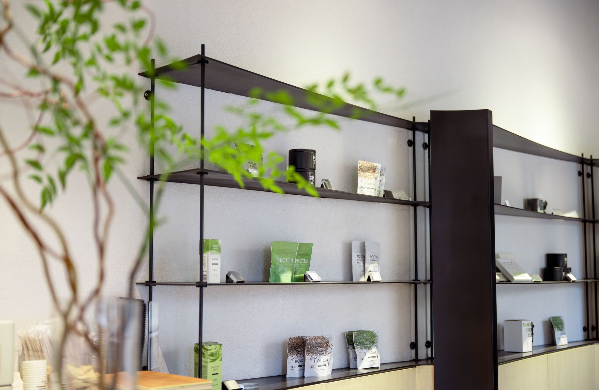 Review matcha đắt nhất Nhật Bản đổ bộ Hà Nội: Choáng trước tầng tầng lớp lớp hương vị nhưng cẩn thận nghiện lại khổ- Ảnh 10. Review matcha đắt nhất Nhật Bản đổ bộ Hà Nội: Choáng trước tầng tầng lớp lớp hương vị nhưng cẩn thận nghiện lại khổ- Ảnh 10.