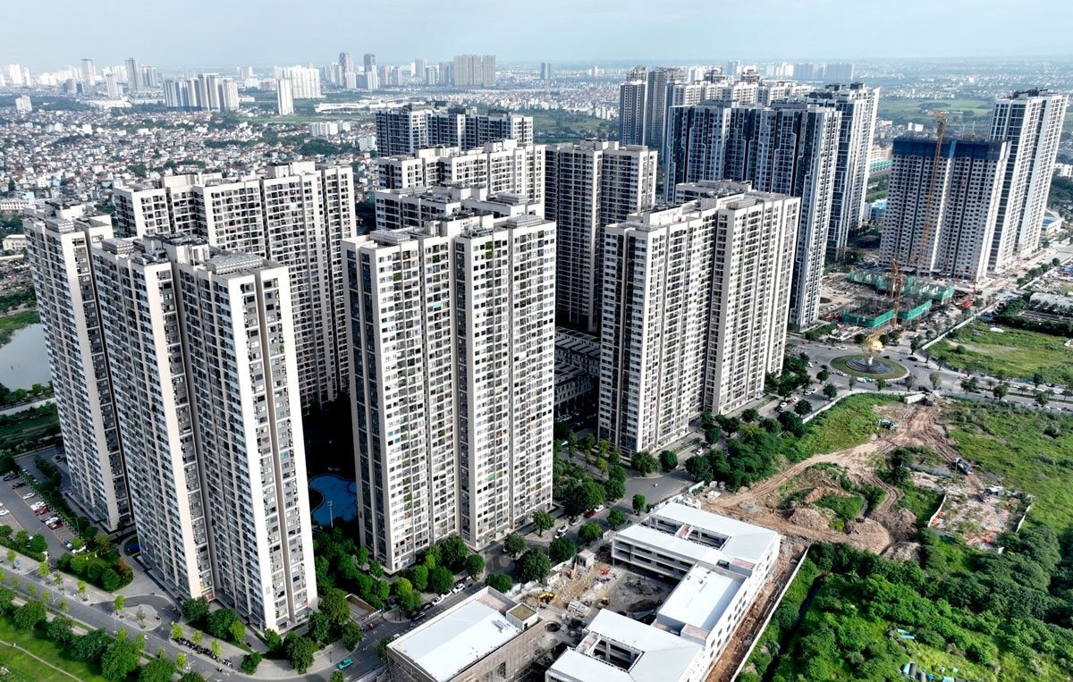 Năm 2025, gia đình Việt cần 26 năm thu nhập để mua một căn hộ thì đến 2026 cần tới 30 năm, cao gấp đôi mức bình quân thế giới - Ảnh 1.