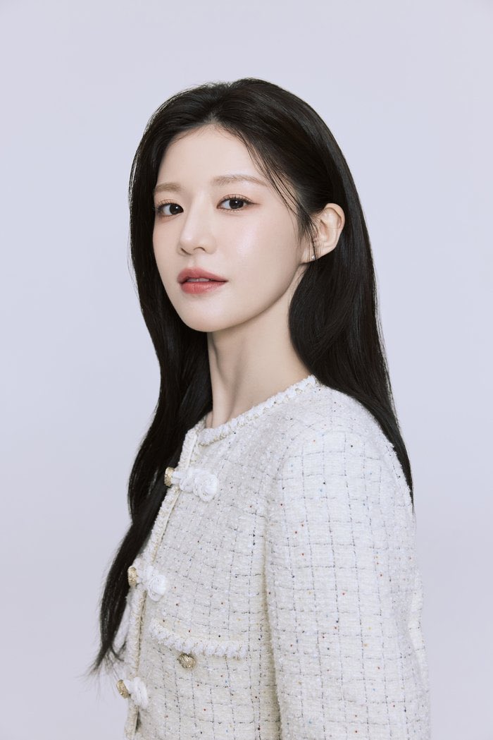 Mỹ nhân mặt đẹp tỷ lệ kim cương hot nhất hiện nay: Nàng thơ của loạt ca sĩ, khoe giọng gây bất ngờ- Ảnh 5. Mỹ nhân mặt đẹp tỷ lệ kim cương hot nhất hiện nay: Nàng thơ của loạt ca sĩ, khoe giọng gây bất ngờ- Ảnh 5.