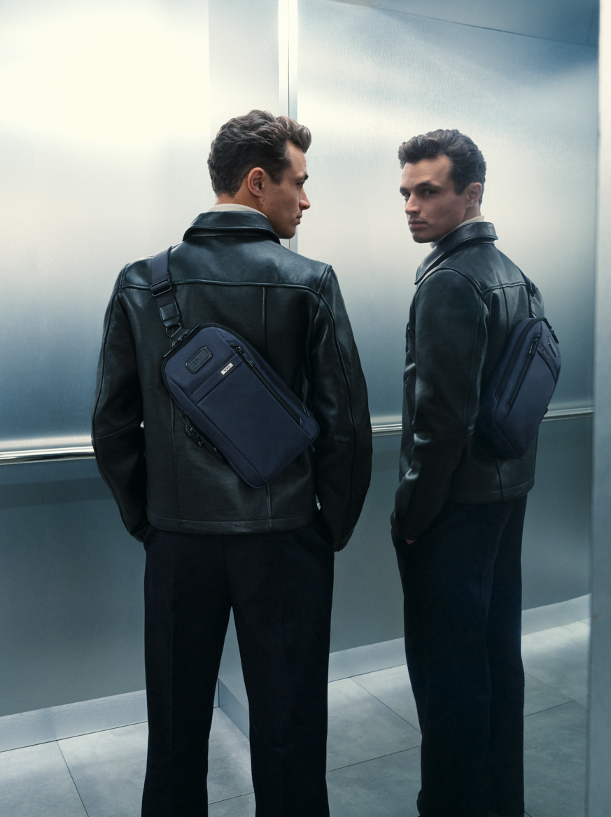 “Tổng tài hàng real” của showbiz lại gây sốt- Ảnh 2. “Tổng tài hàng real” của showbiz lại gây sốt- Ảnh 2.